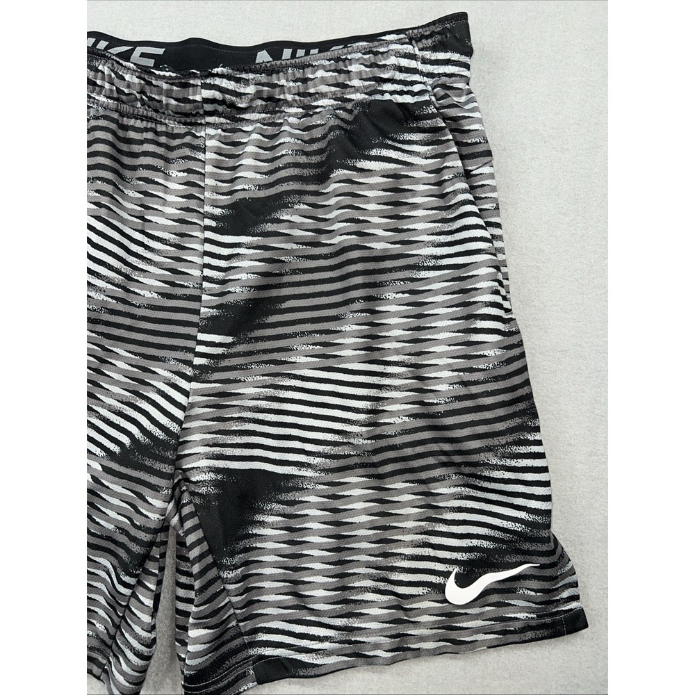 Nike Dri-FIT Men's Shorts Large  Black White Striped Swoosh Athletic - Picture 3 of 7